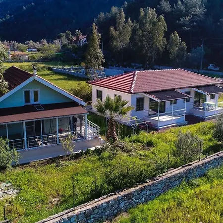 Uslu Two Bedrooms For Weekly 빌라
